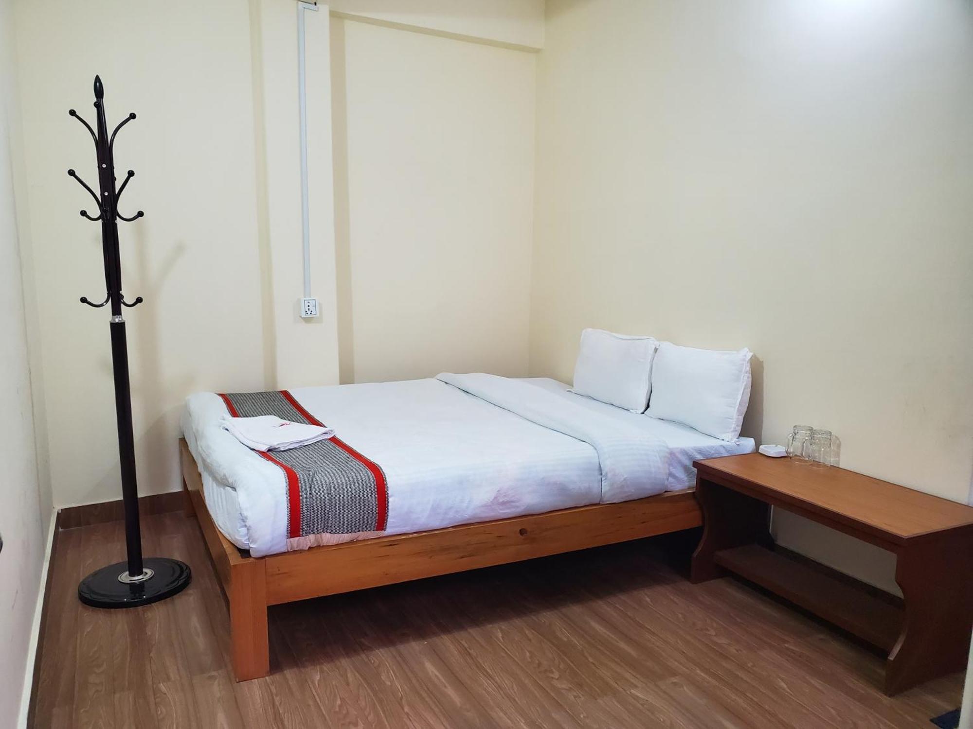 Santoshi Guest House, Pókhara Pokoj fotografie