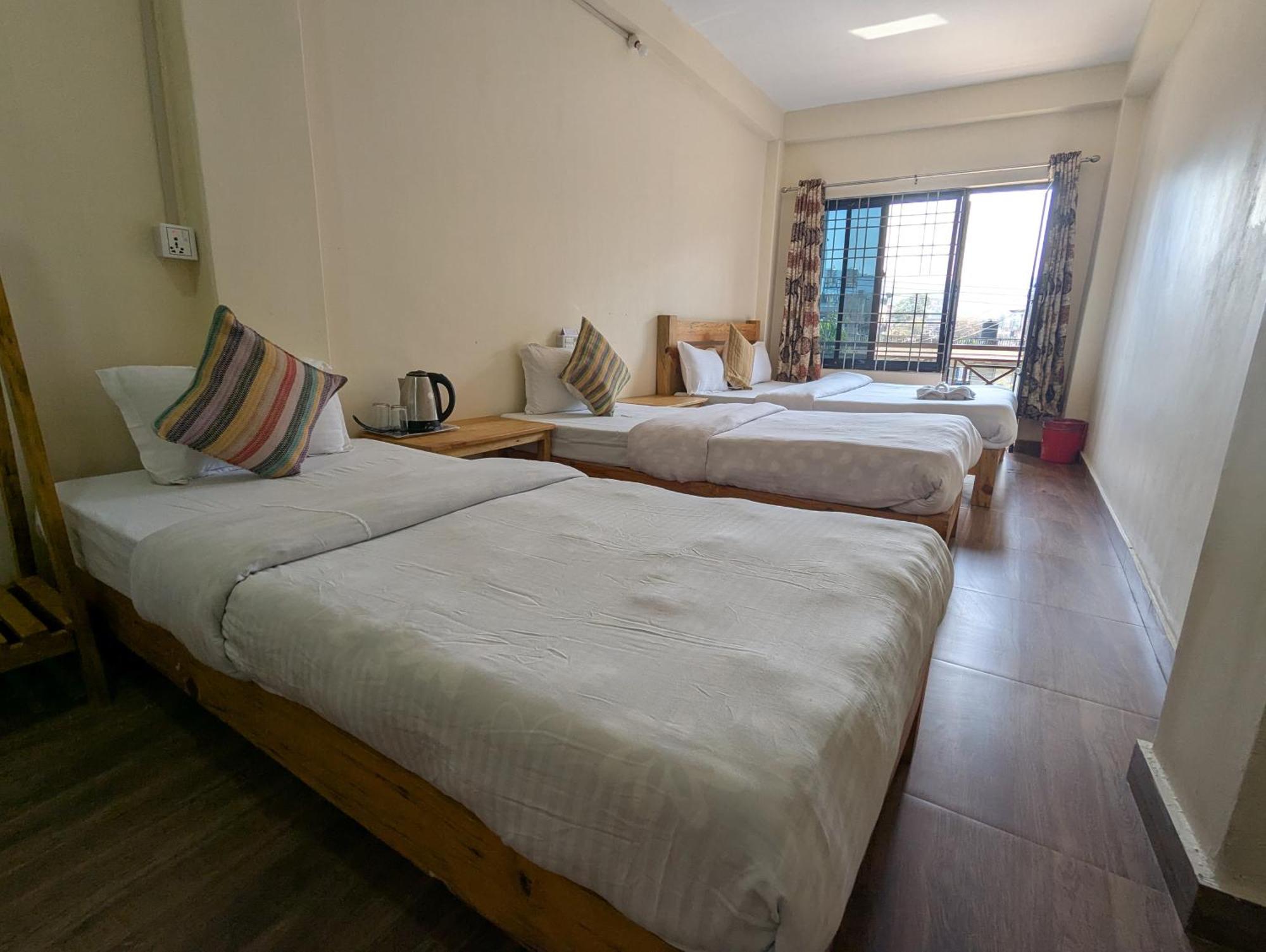 Santoshi Guest House, Pókhara Pokoj fotografie